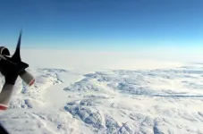 Airborne radar reveals groundwater beneath glacier