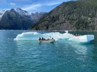 Bursting air bubbles may play a key role in how glacier ice melts, Oregon State research suggests