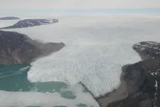 Cracks in Greenland Ice Sheet grow more rapidly in response to climate change