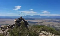 Geologists explore the hidden history of Colorado’s Spanish Peaks 2