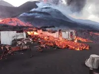 Lasering lava to forecast volcanic eruptions 3