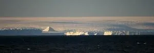 Mega-iceberg from Antarctica on collision course with South Georgia: harbinger of things to come? 2