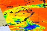 NASA sees Tropical Storm Nanmadols landfall, Talas headed to Japan