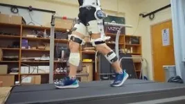 Robotic hip exoskeleton shows promise for helping stroke patients regain their stride 2