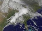 Satellite movie shows US tornado outbreak from space 2