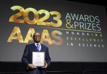 Sekazi K. Mtingwa Honored with AAAS Philip Hauge Abelson Prize at Annual Meeting