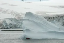 The melting of large icebergs is a key stage in the evolution of ice ages