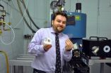 U of Toronto-led team induces high-temperature superconductivity in a semiconductor with Scotch tape