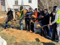 UT-Battelle donates $186,000 to support SEEED’s green construction program 3